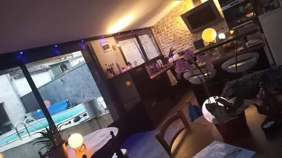 Bed and Breakfast Grande Chambre D'Hote Pour 4 A 5 Personnes Chef-Boutonne Exterior foto